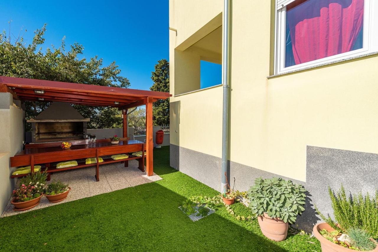 Antonio Apartments Sukošan エクステリア 写真