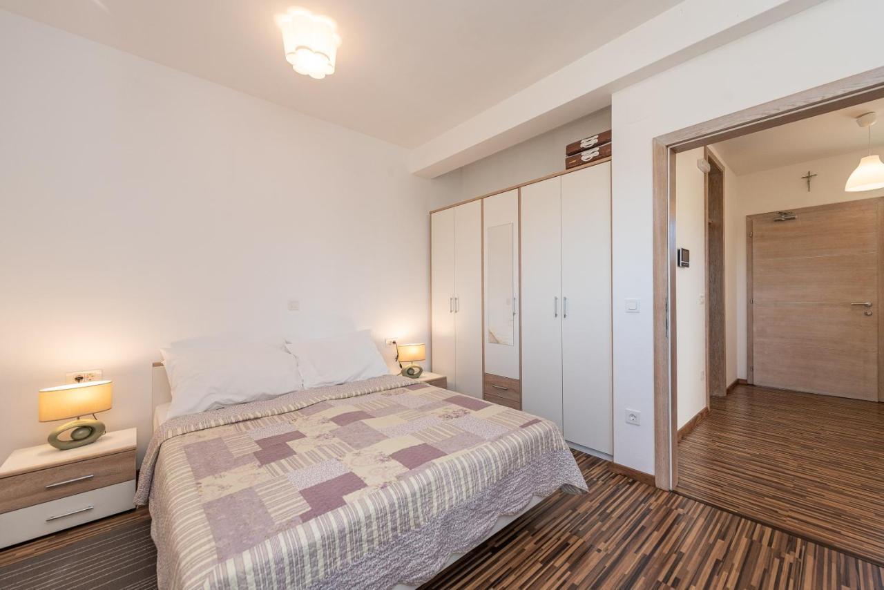Antonio Apartments Sukošan エクステリア 写真