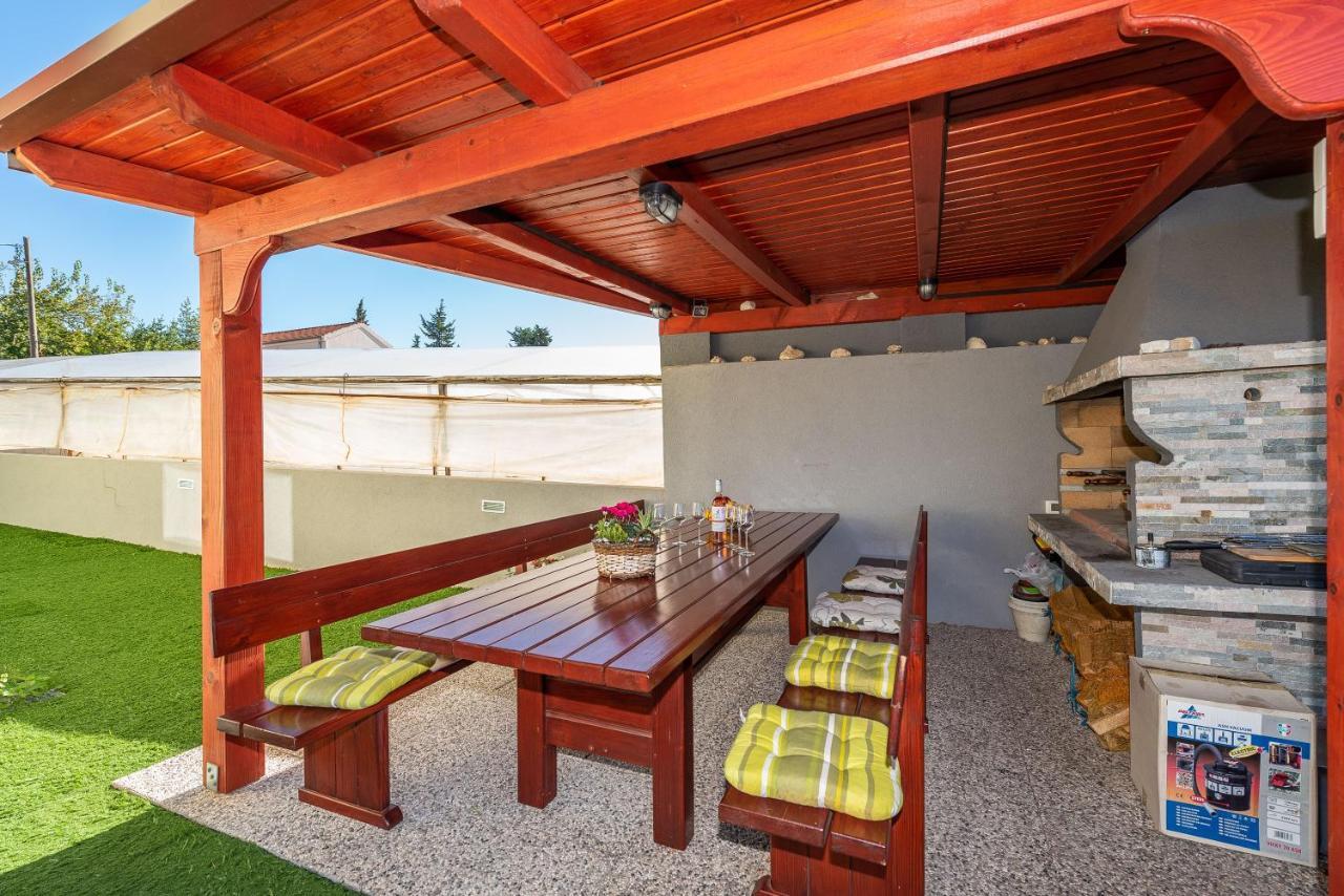 Antonio Apartments Sukošan エクステリア 写真