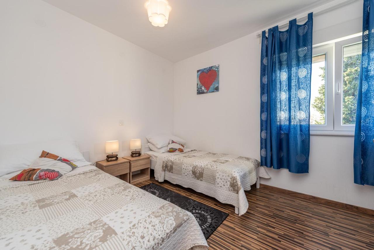 Antonio Apartments Sukošan エクステリア 写真