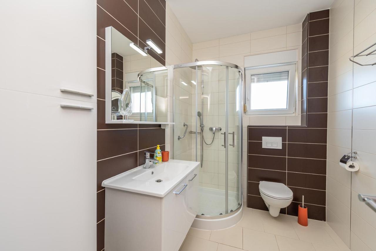 Antonio Apartments Sukošan エクステリア 写真