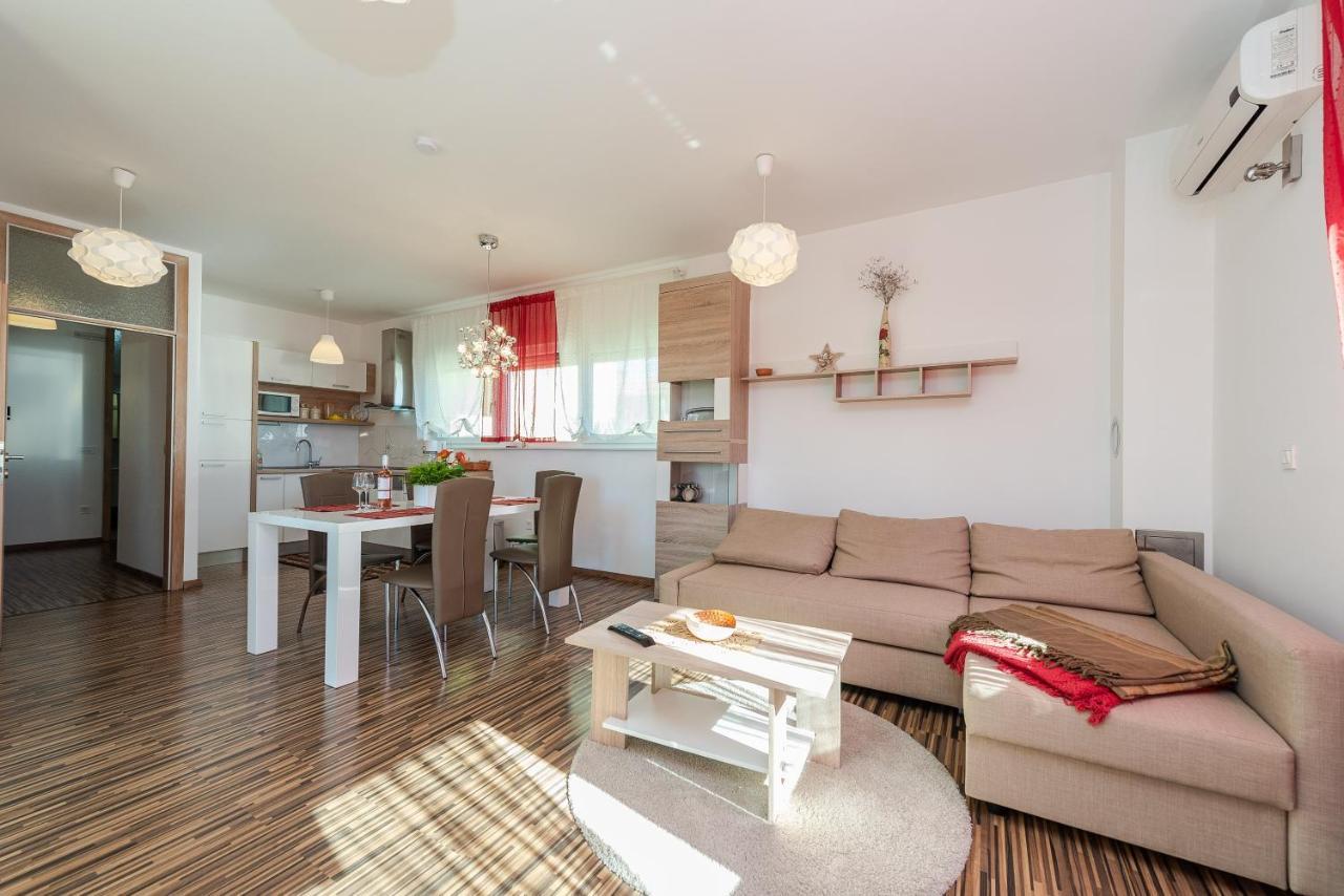 Antonio Apartments Sukošan エクステリア 写真