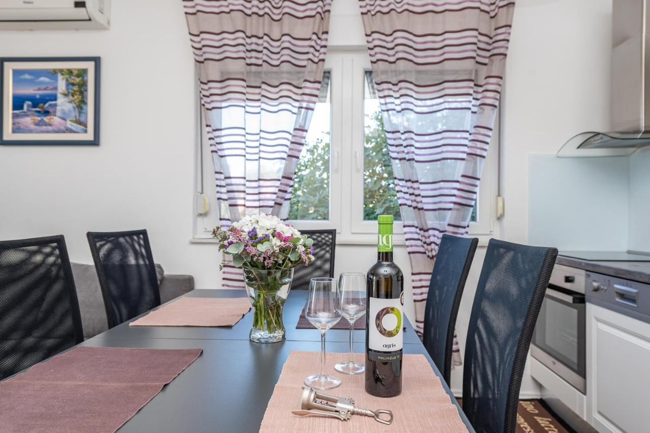 Antonio Apartments Sukošan エクステリア 写真