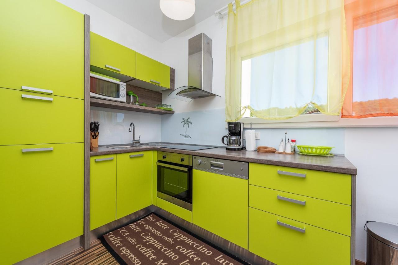 Antonio Apartments Sukošan エクステリア 写真