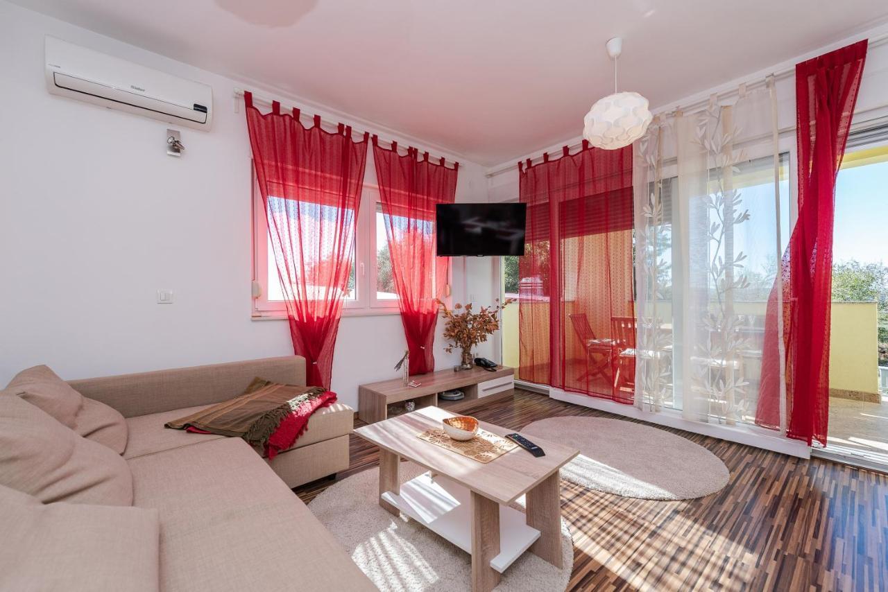 Antonio Apartments Sukošan エクステリア 写真