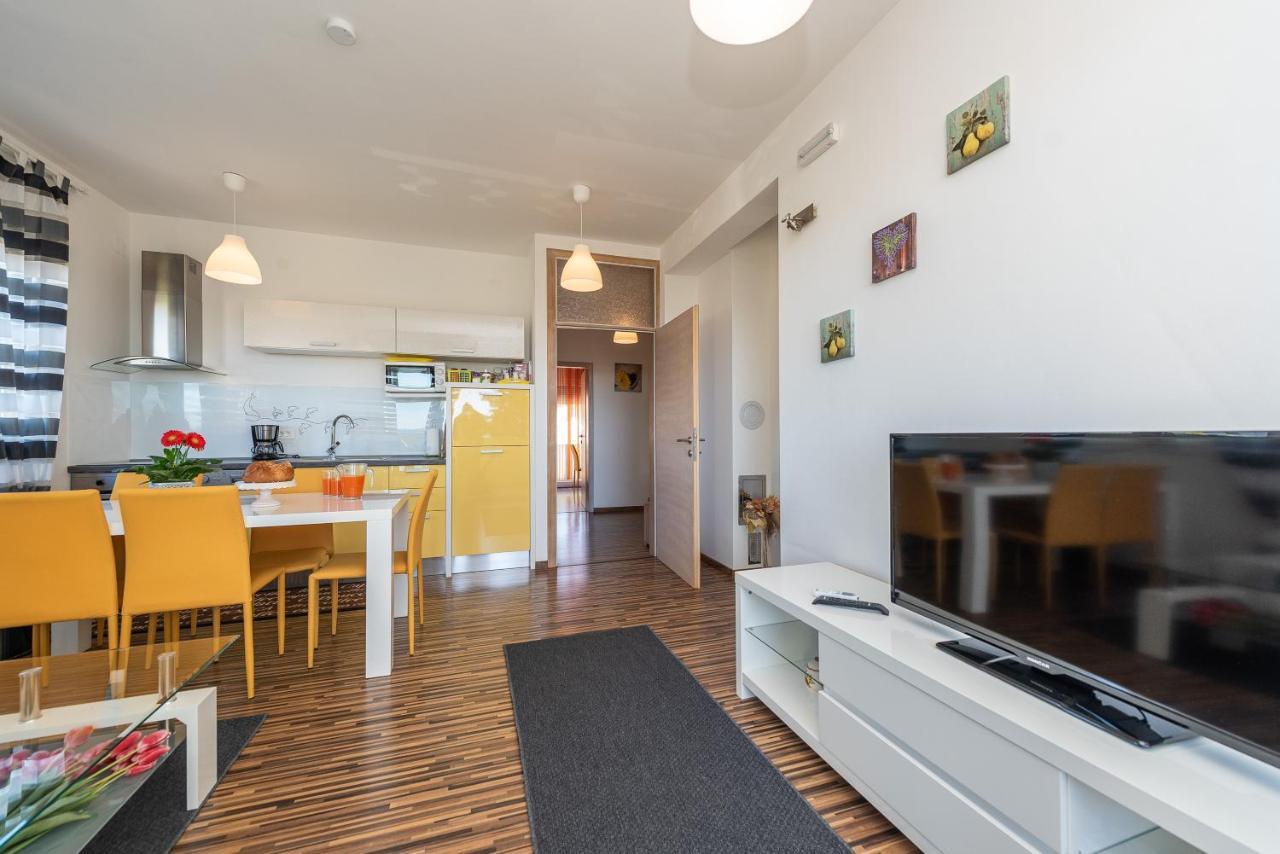 Antonio Apartments Sukošan エクステリア 写真