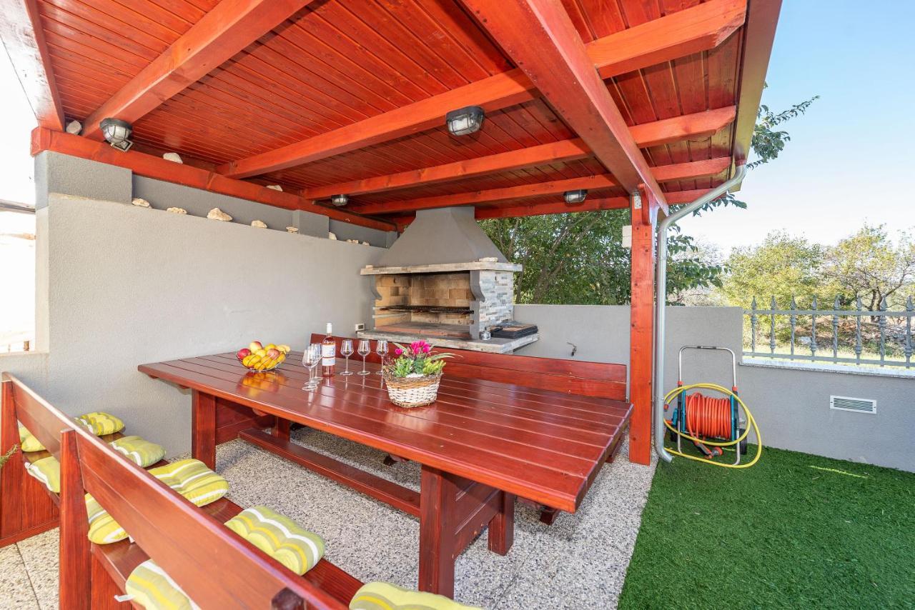 Antonio Apartments Sukošan エクステリア 写真