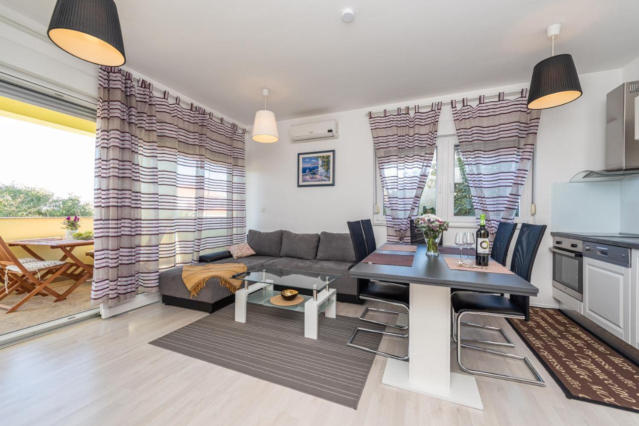 Antonio Apartments Sukošan エクステリア 写真